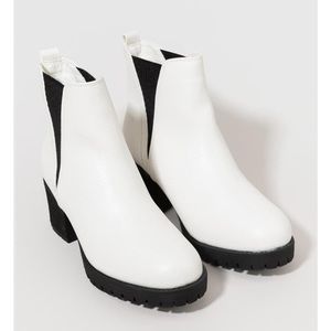 MIA Jody Ribbed Chelsea Lug Boots